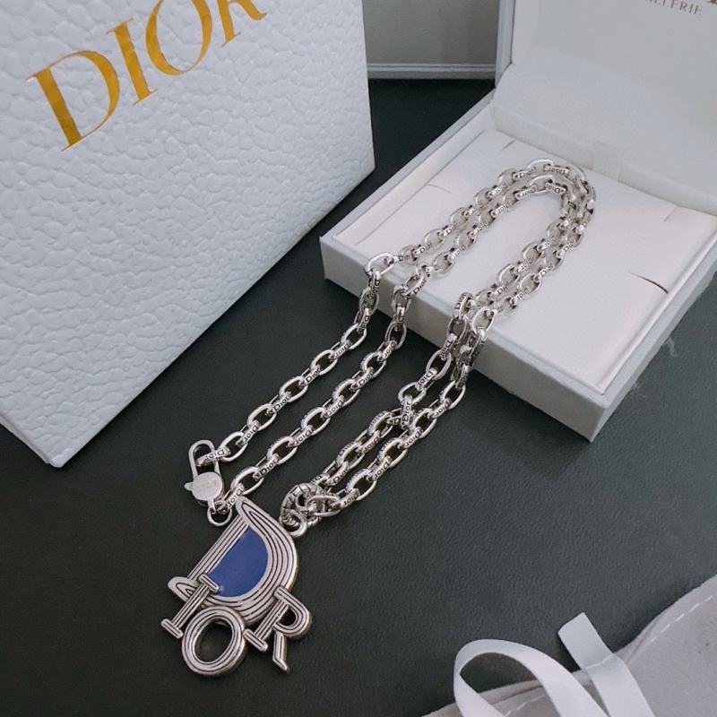 chr1st1an D10r necklaces